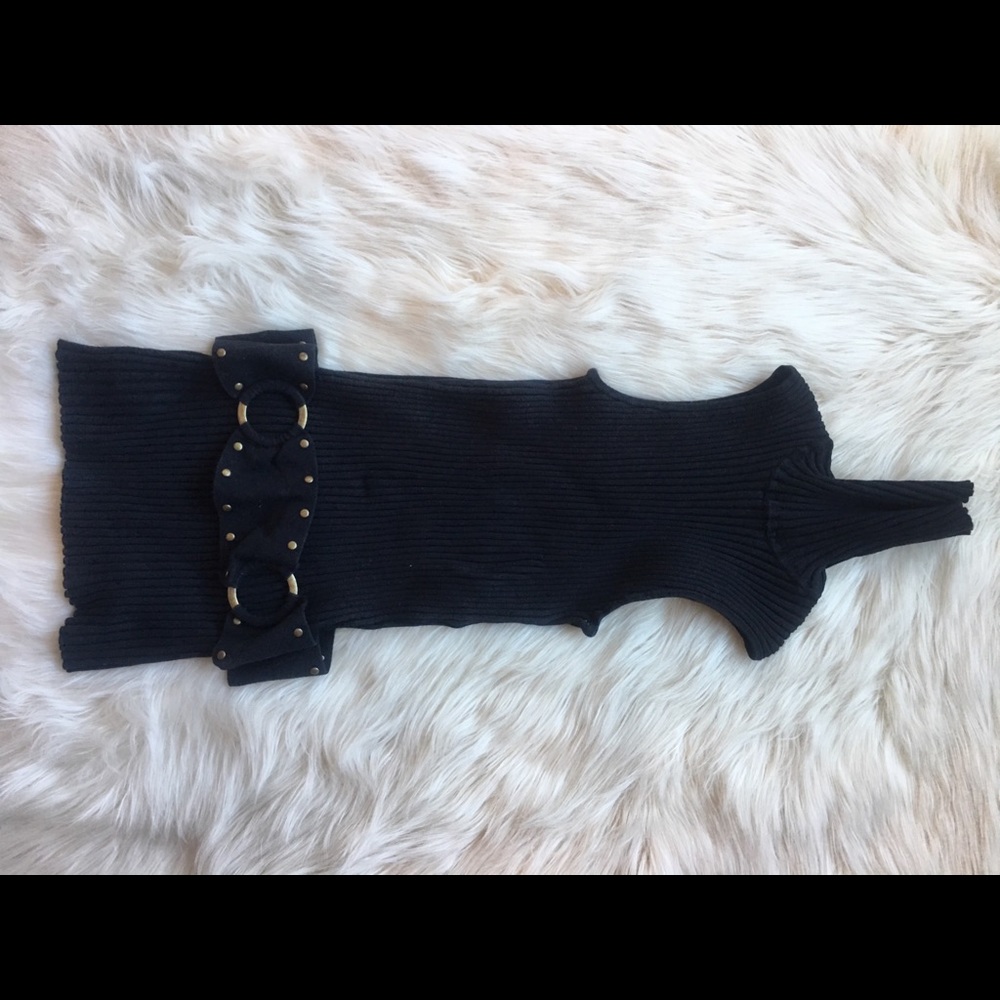 SLEEVELESS TURTLENECK SWEATER SHIRT